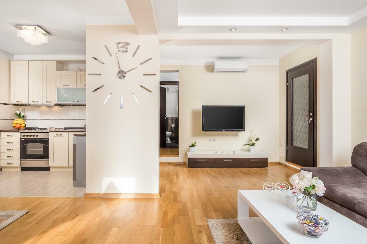 Apartman Javor Apartment Otocac Bagian luar foto